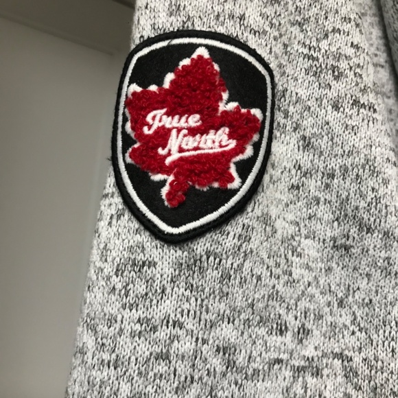 Canadiana Grey Canada Hoodie Women’s S Small NWT - Picture 6 of 9